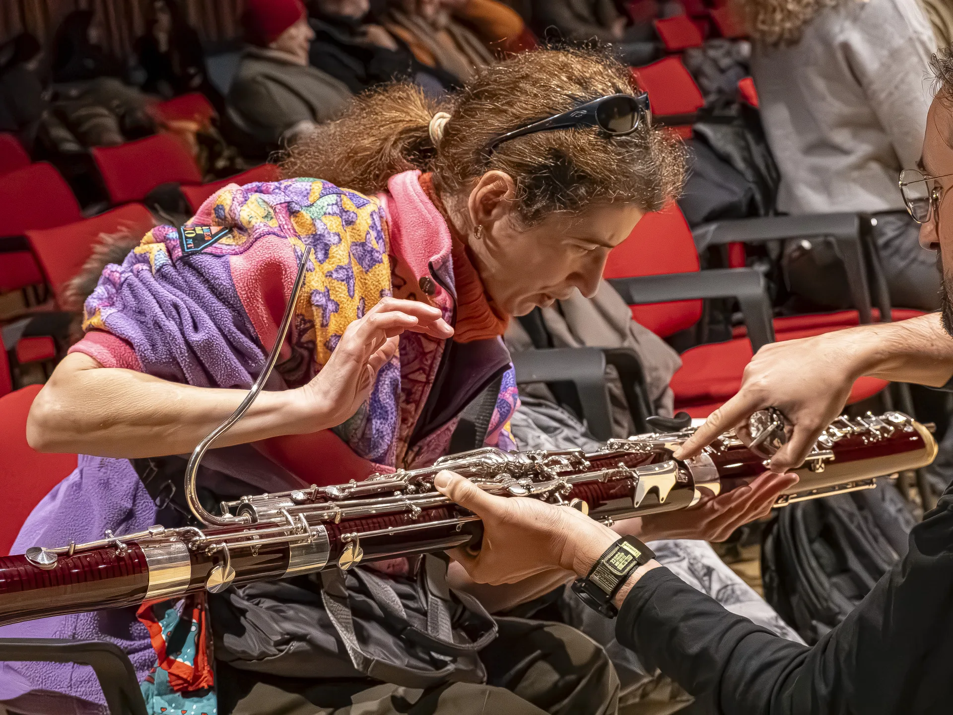 Laura Minto e i professori d'orchestra durante le Conversazioni Musicali con UICI Parma